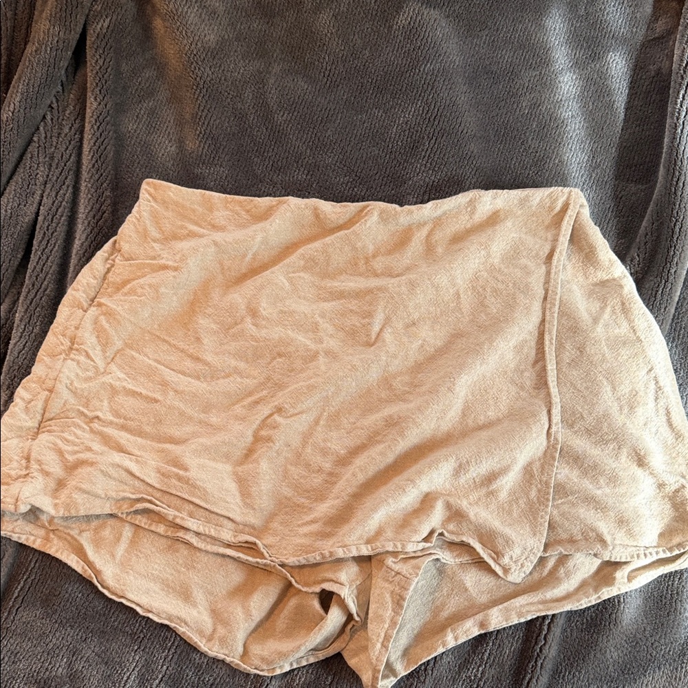 Old Navy Tan Skort